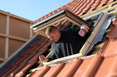Pose de fenêtres de toit Velux à Templemars